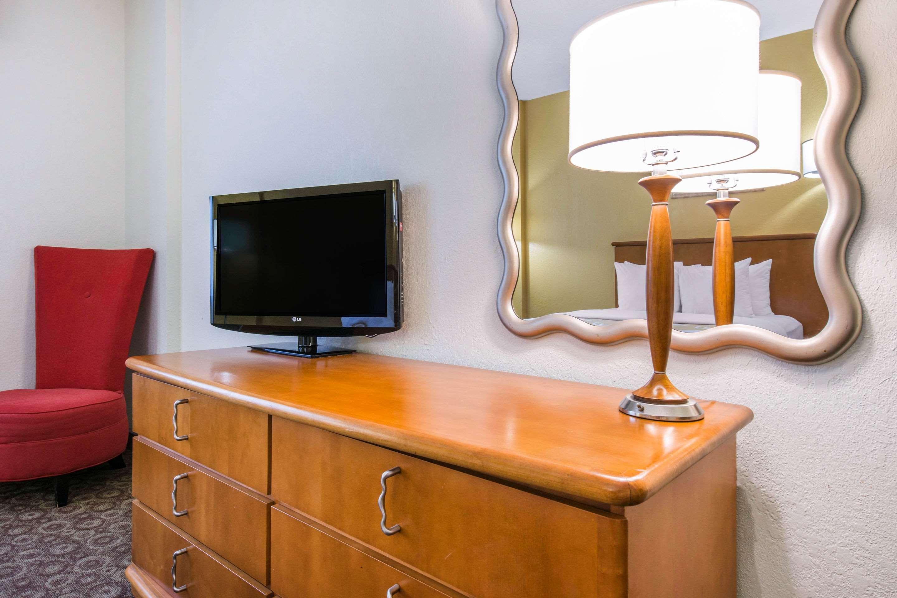 אורלנדו Quality Inn & Suites Near The Theme Parks מראה חיצוני תמונה