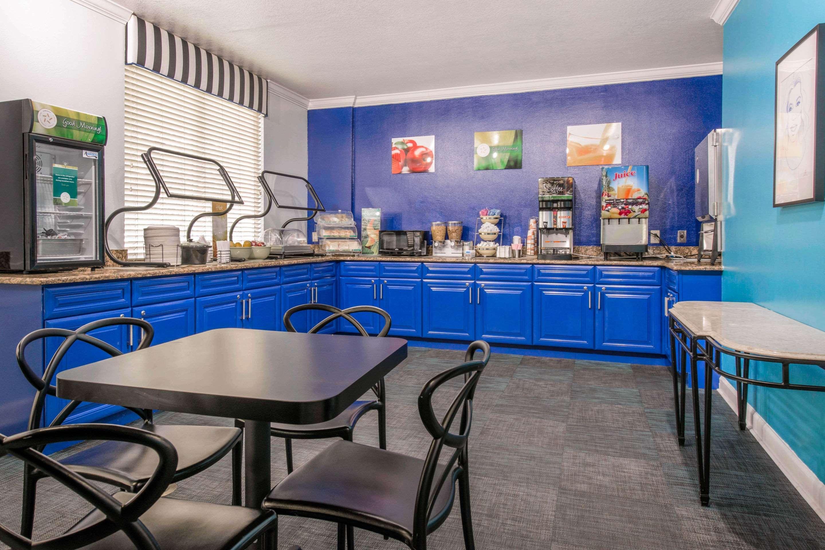 אורלנדו Quality Inn & Suites Near The Theme Parks מראה חיצוני תמונה