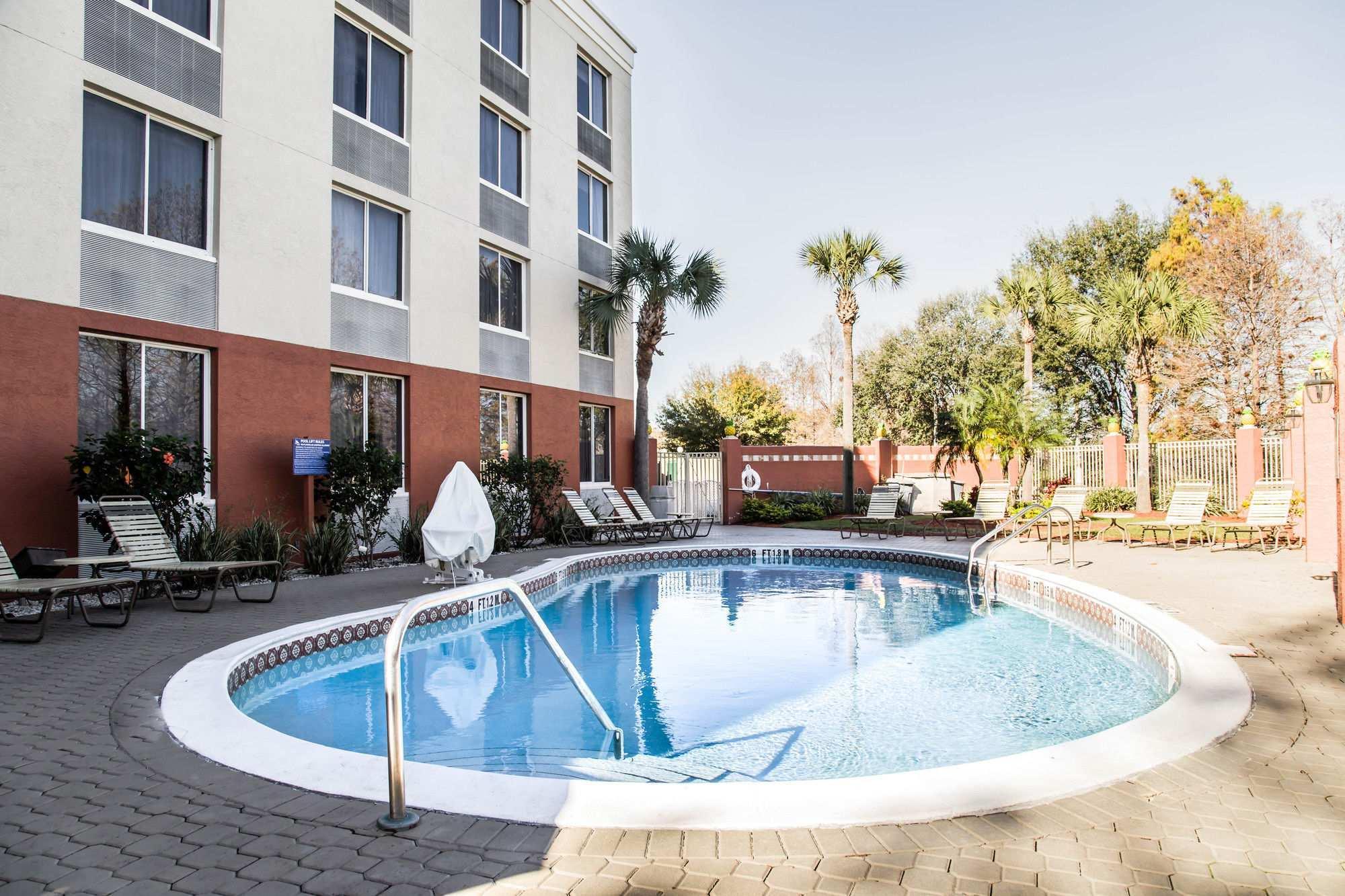 אורלנדו Quality Inn & Suites Near The Theme Parks מראה חיצוני תמונה