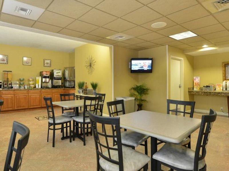 אורלנדו Quality Inn & Suites Near The Theme Parks מראה חיצוני תמונה