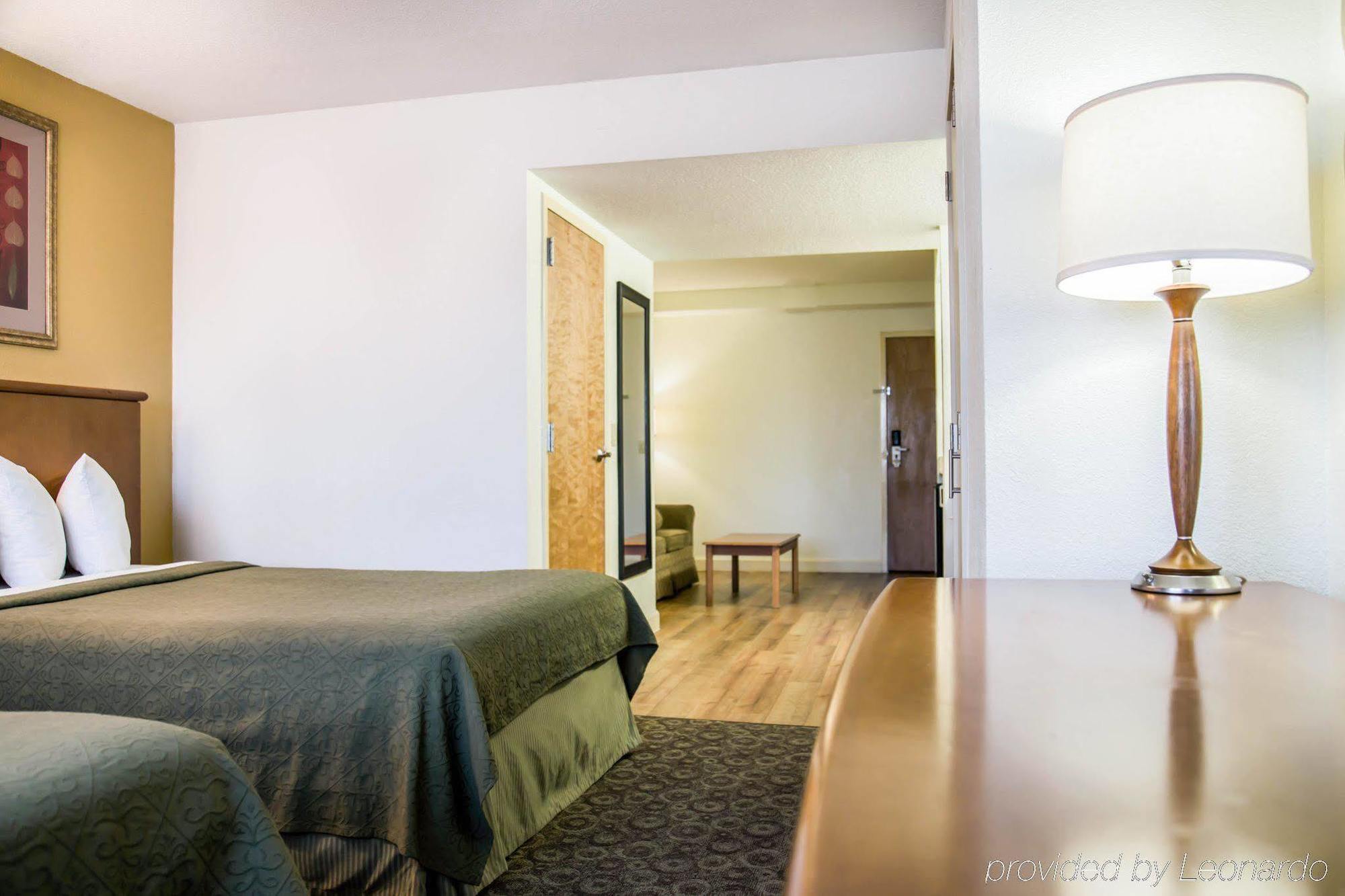 אורלנדו Quality Inn & Suites Near The Theme Parks מראה חיצוני תמונה